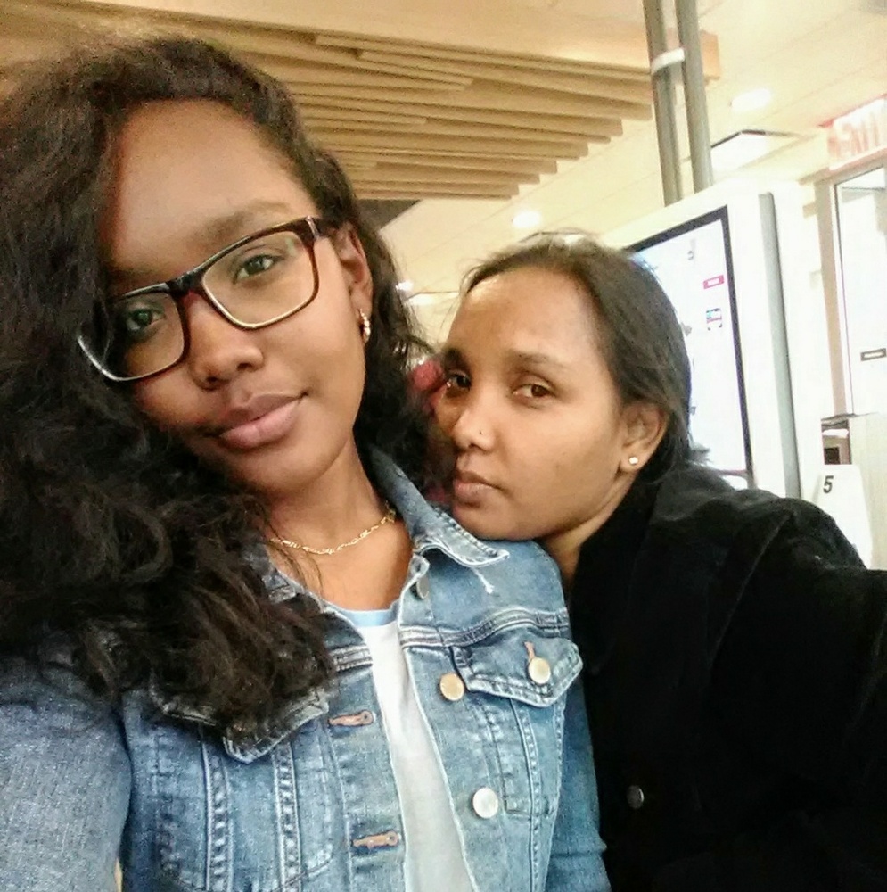 Meet your Posher, Pinky